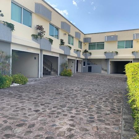 Real Del Sur Motel Moroleon Eksteriør billede