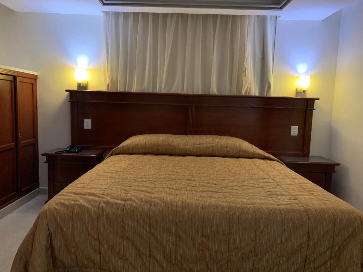 Real Del Sur Motel Moroleon Eksteriør billede