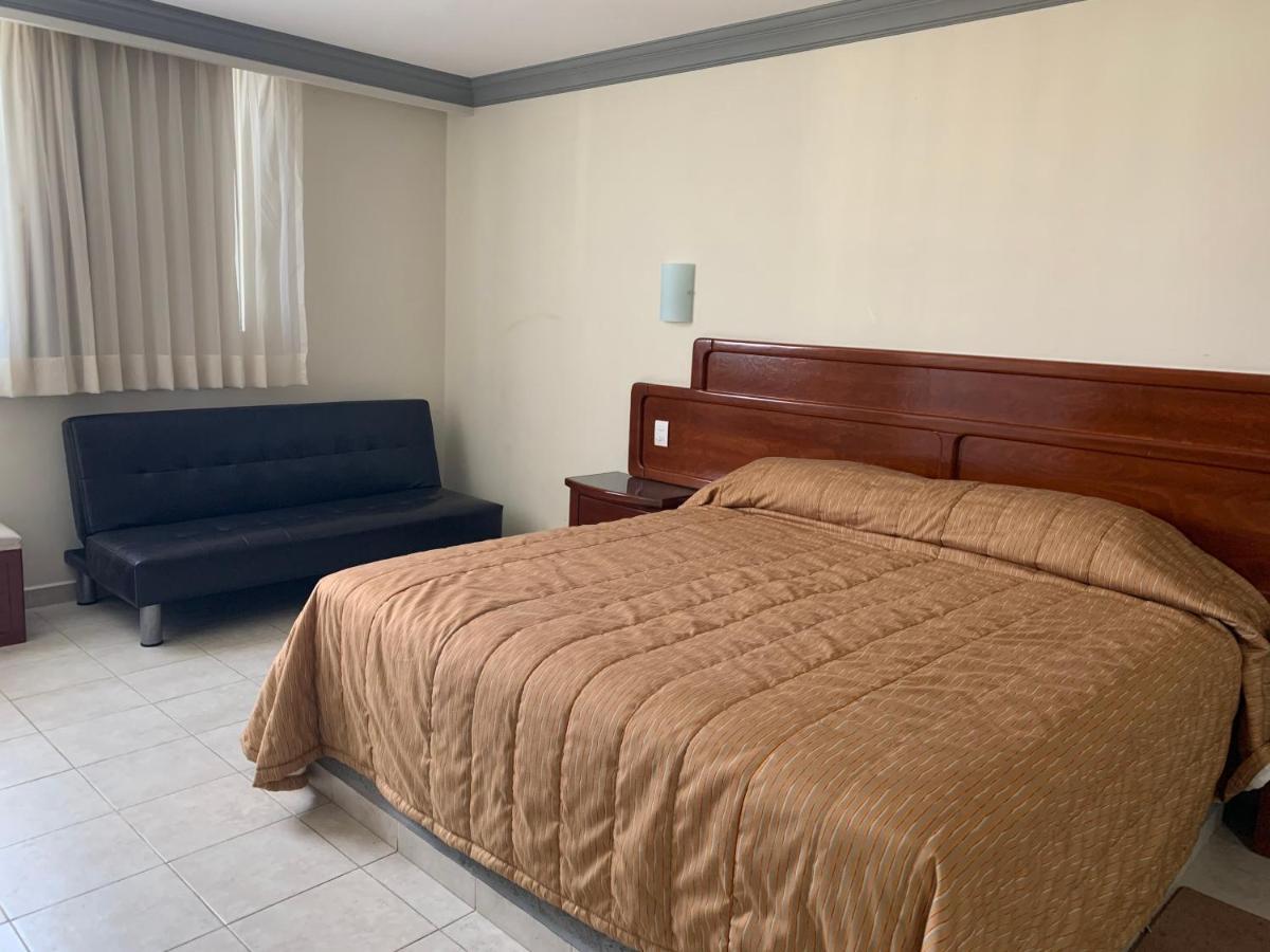 Real Del Sur Motel Moroleon Eksteriør billede