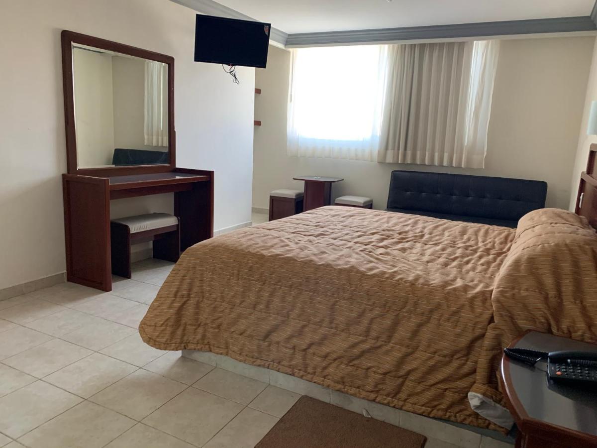 Real Del Sur Motel Moroleon Eksteriør billede